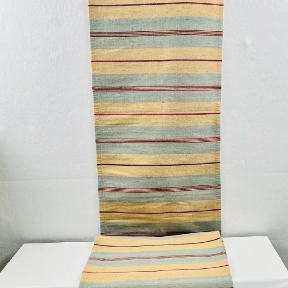 Pottery Barn Table Runner 18